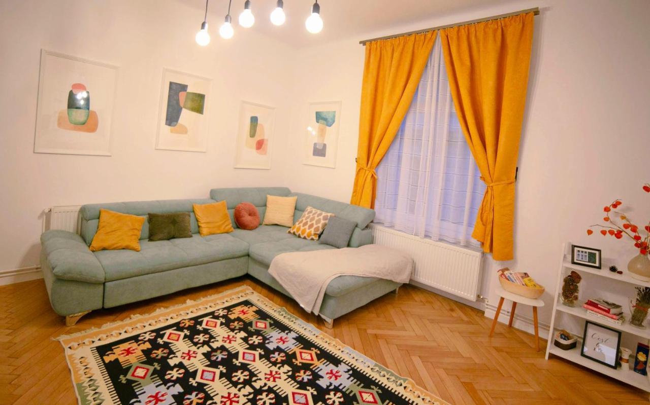 Jasmine Serenity Apartment - Central, Behind Black Church Brasov Exterior photo